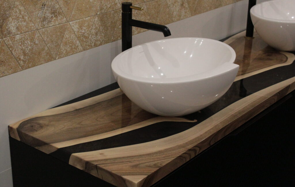 Bathroom countertops/worktops made with the addition of epoxy resin
